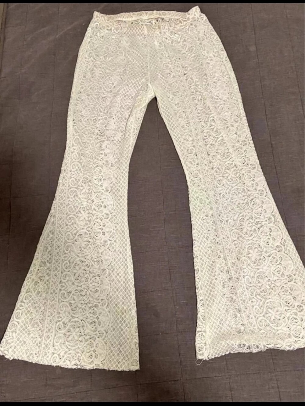 🛍5/$25🛍Cream Lace Boot-Flare Pants